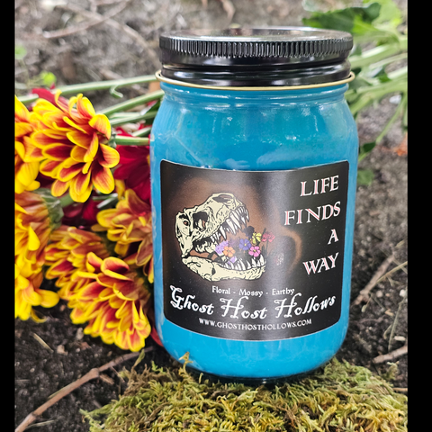 Life Finds a Way candle