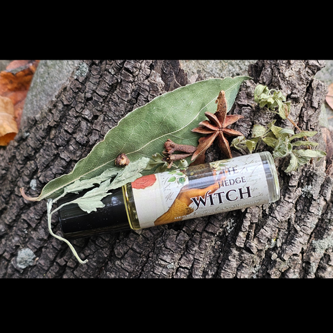 The Hedge Witch perfume by Seance